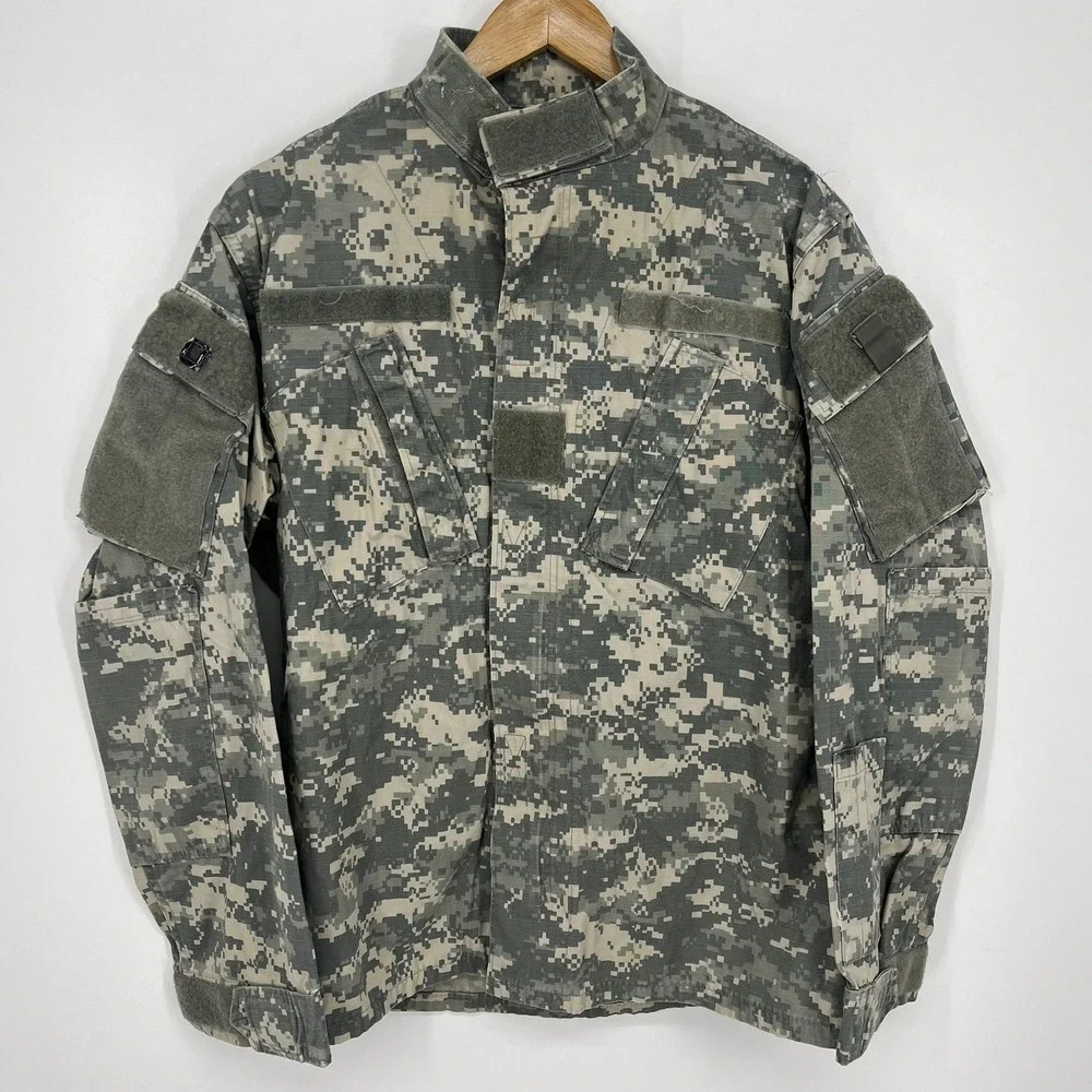 US Army ACU Digital Camo Field Jacket UCP Combat Uniform Small Regular